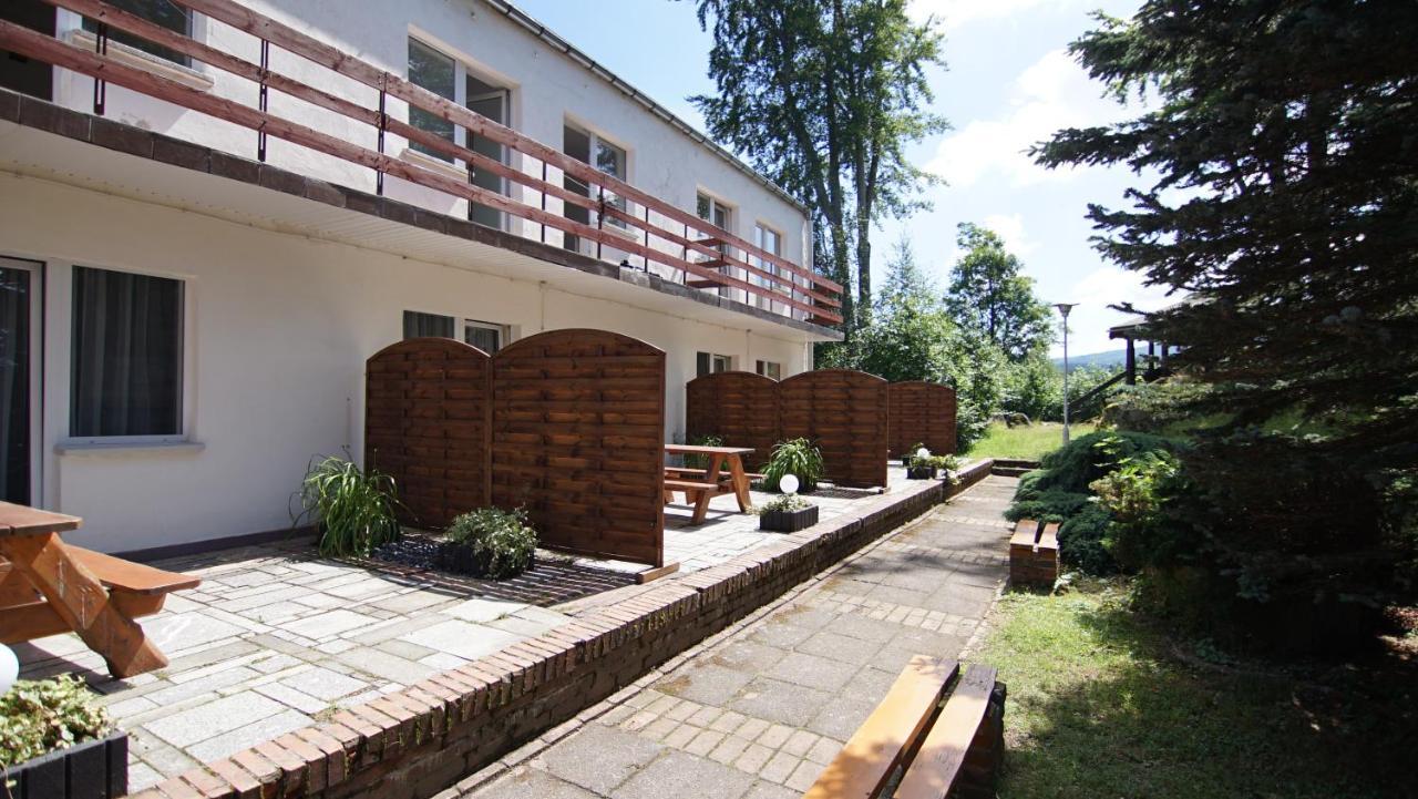 Osrodek Wypoczynkowy Nad Wodospadem Przesieka Exterior foto